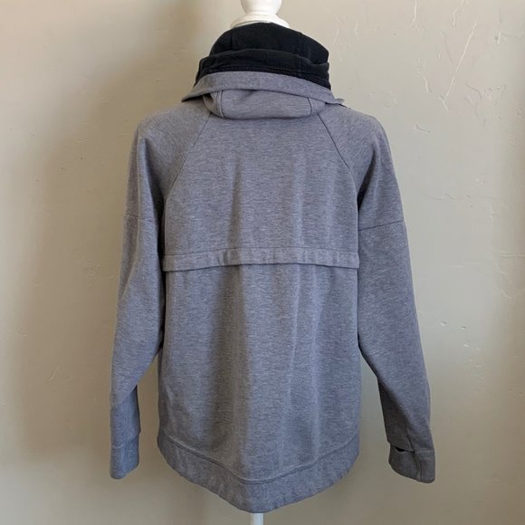 Nike Tech Fleece Women's Full Zip Hoodie - Picture 3 of 8